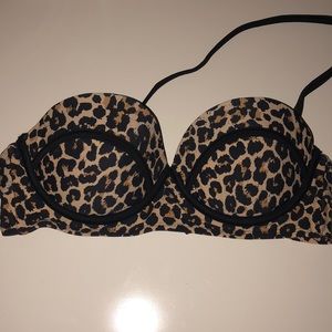 (Never worn) cheetah print bikini top!